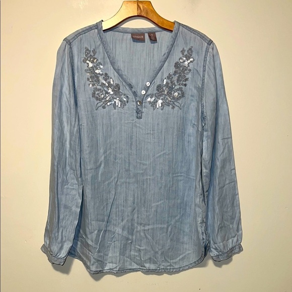 Women’s Chico’s size 0 sparkly embellished denim chambray blouse Small - Picture 1 of 7